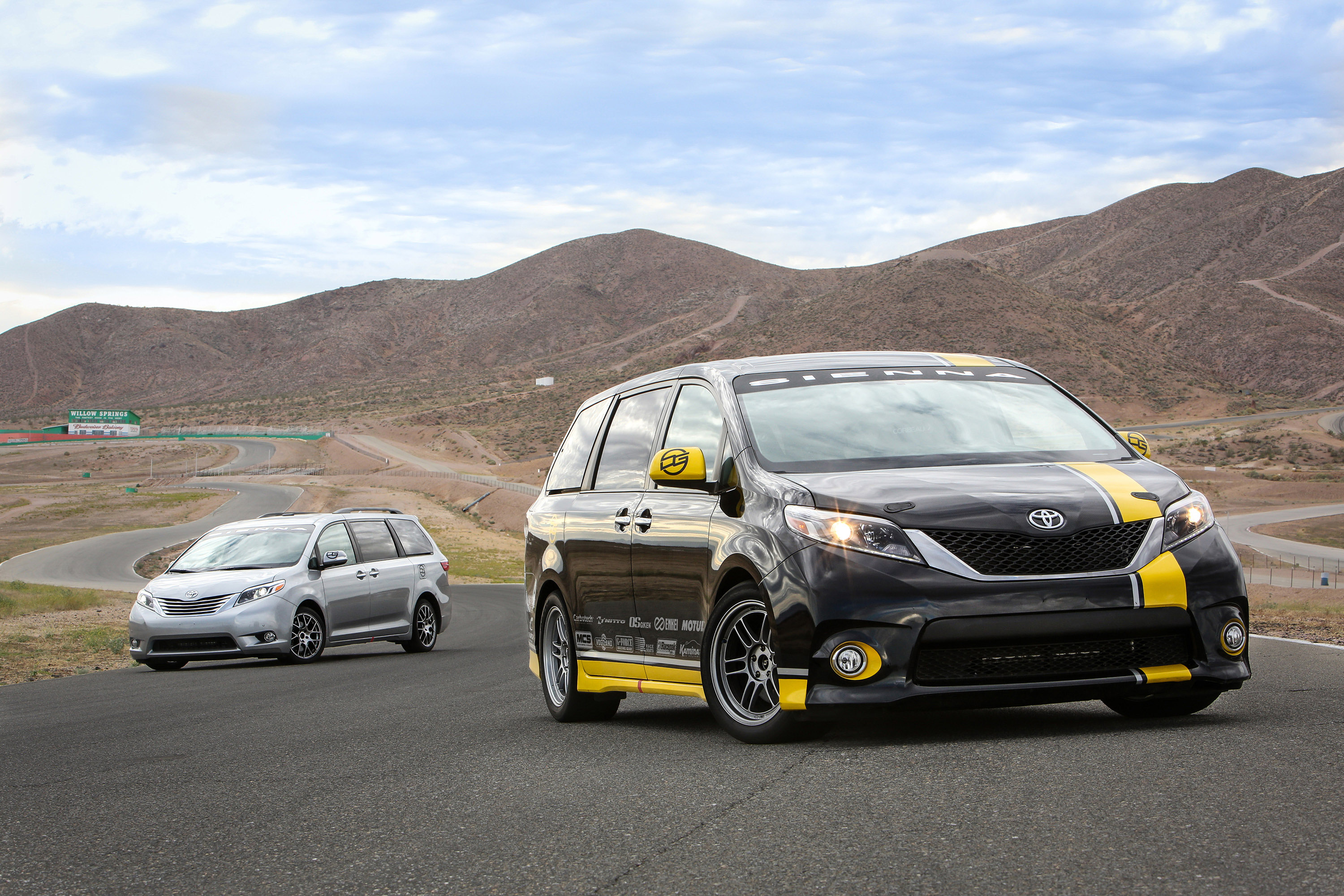 Toyota Sienna R-Tuned Concept