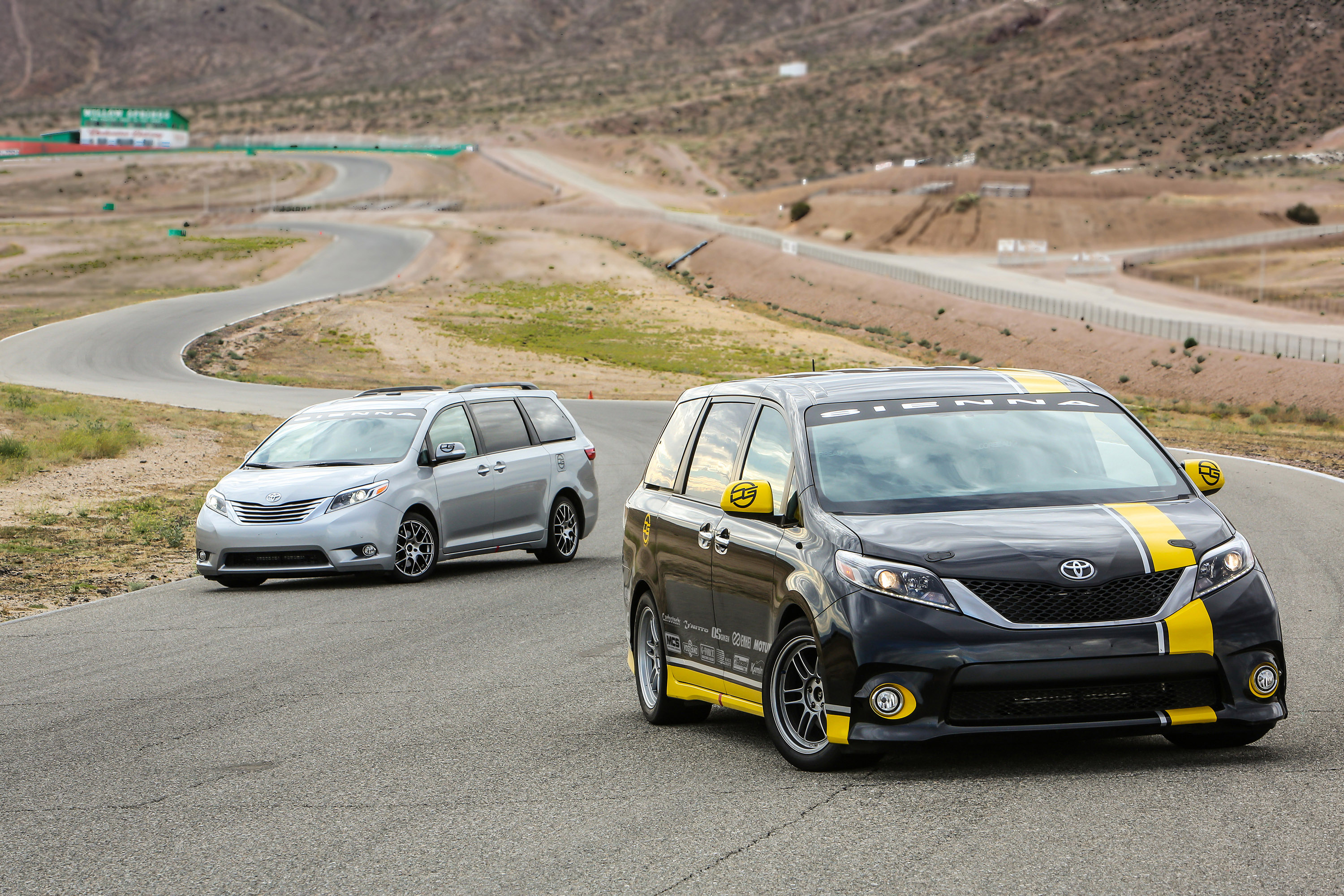 Toyota Sienna R-Tuned Concept