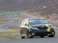 Toyota Sienna R-Tuned Concept (2015)