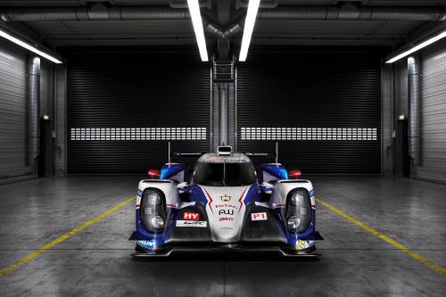 Toyota TS040 Hybrid (2015) - picture 1 of 6