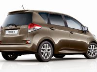 Toyota Verso-S MPV (2015) - picture 3 of 4