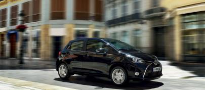 Toyota Yaris (2015) - picture 15 of 54
