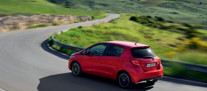 Toyota Yaris (2015) - picture 20 of 54