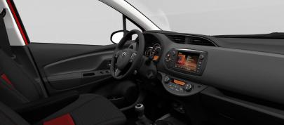 Toyota Yaris (2015) - picture 44 of 54