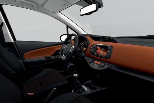 Toyota Yaris (2015) - picture 41 of 54