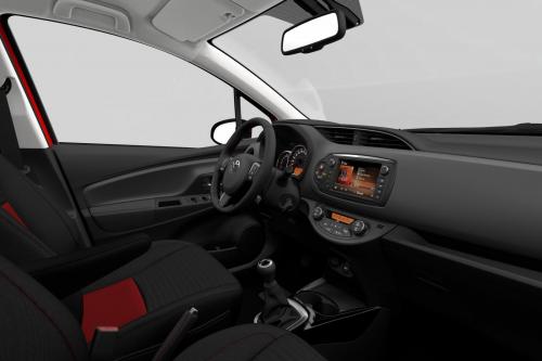 Toyota Yaris (2015) - picture 48 of 54