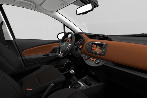 Toyota Yaris (2015) - picture 49 of 54
