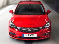 Vauxhall Astra (2015) - picture 1 of 14