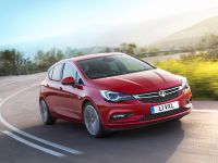 Vauxhall Astra (2015) - picture 2 of 14