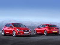 Vauxhall Astra (2015) - picture 11 of 14