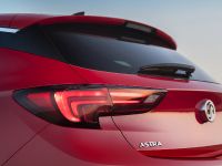 Vauxhall Astra (2015) - picture 14 of 14