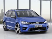 Volkswagen Golf R Estate (2015) - picture 1 of 7