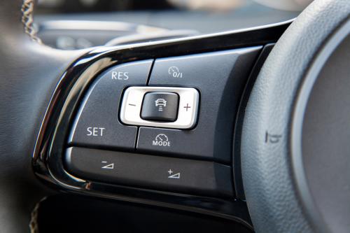 Volkswagen Golf TDI (2015) - picture 8 of 12