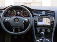 Volkswagen Golf VII SportWagen (2015) - picture 6 of 12