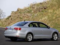 Volkswagen Jetta US (2015) - picture 18 of 32