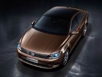 Volkswagen Lamando (2015) - picture 3 of 6