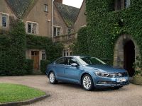 Volkswagen Passat Limited Editions (2015) - picture 1 of 2