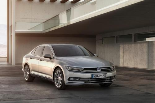 Volkswagen Passat (2015) - picture 16 of 45