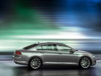 Volkswagen Passat (2015) - picture 18 of 45