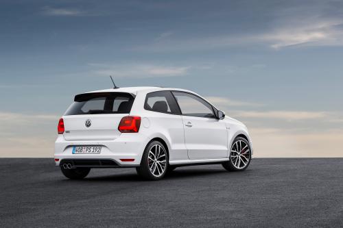 Volkswagen Polo GTI (2015) - picture 8 of 16