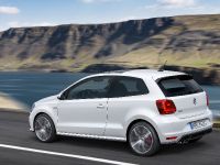 Volkswagen Polo GTI (2015) - picture 6 of 16