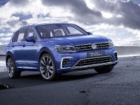 Volkswagen Tiguan GTE Concept (2015) - picture 3 of 10