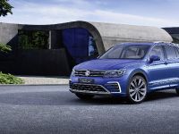 Volkswagen Tiguan GTE Concept (2015) - picture 8 of 10