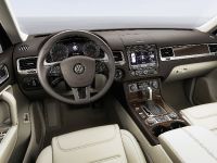 Volkswagen Touareg Facelift (2015) - picture 7 of 9