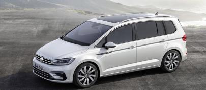 Volkswagen Touran (2015) - picture 4 of 12