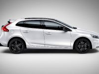 Volvo V40 Carbon (2015) - picture 2 of 5