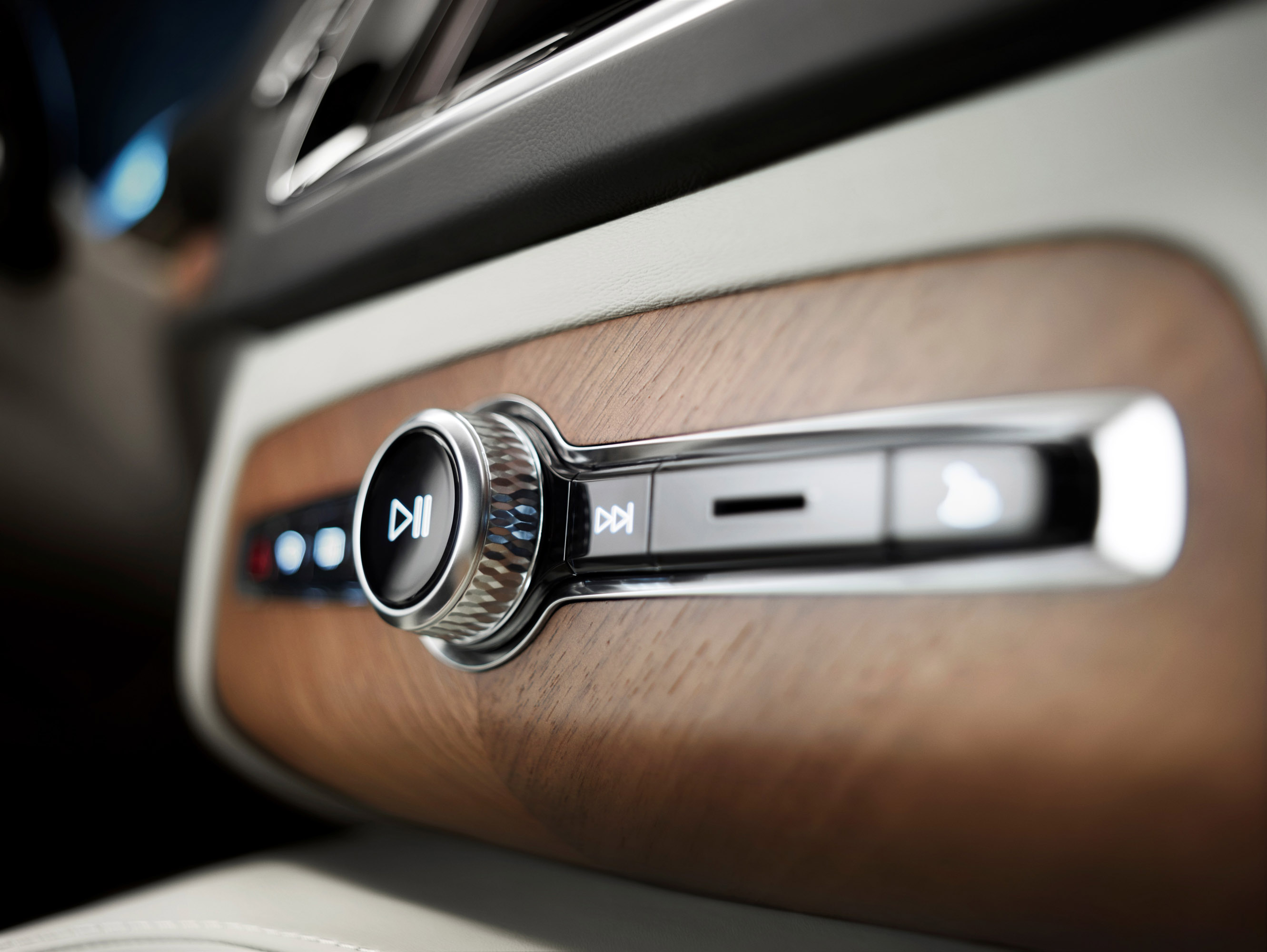 Volvo XC90 Interior