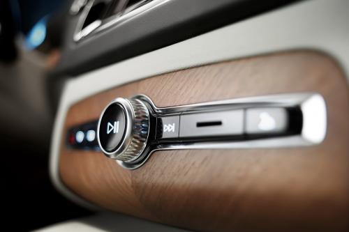 Volvo XC90 Interior (2015) - picture 8 of 12