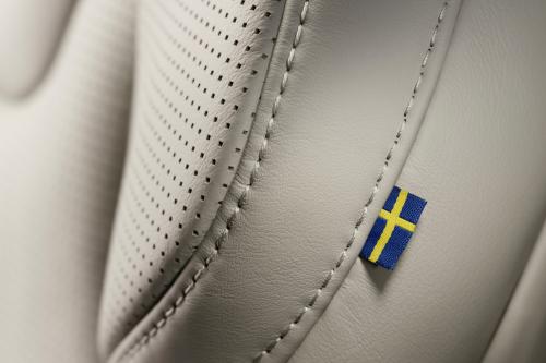 Volvo XC90 Interior (2015) - picture 9 of 12