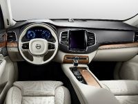 Volvo XC90 Interior (2015) - picture 1 of 12