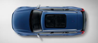 Volvo XC90 R-Design (2015) - picture 7 of 15