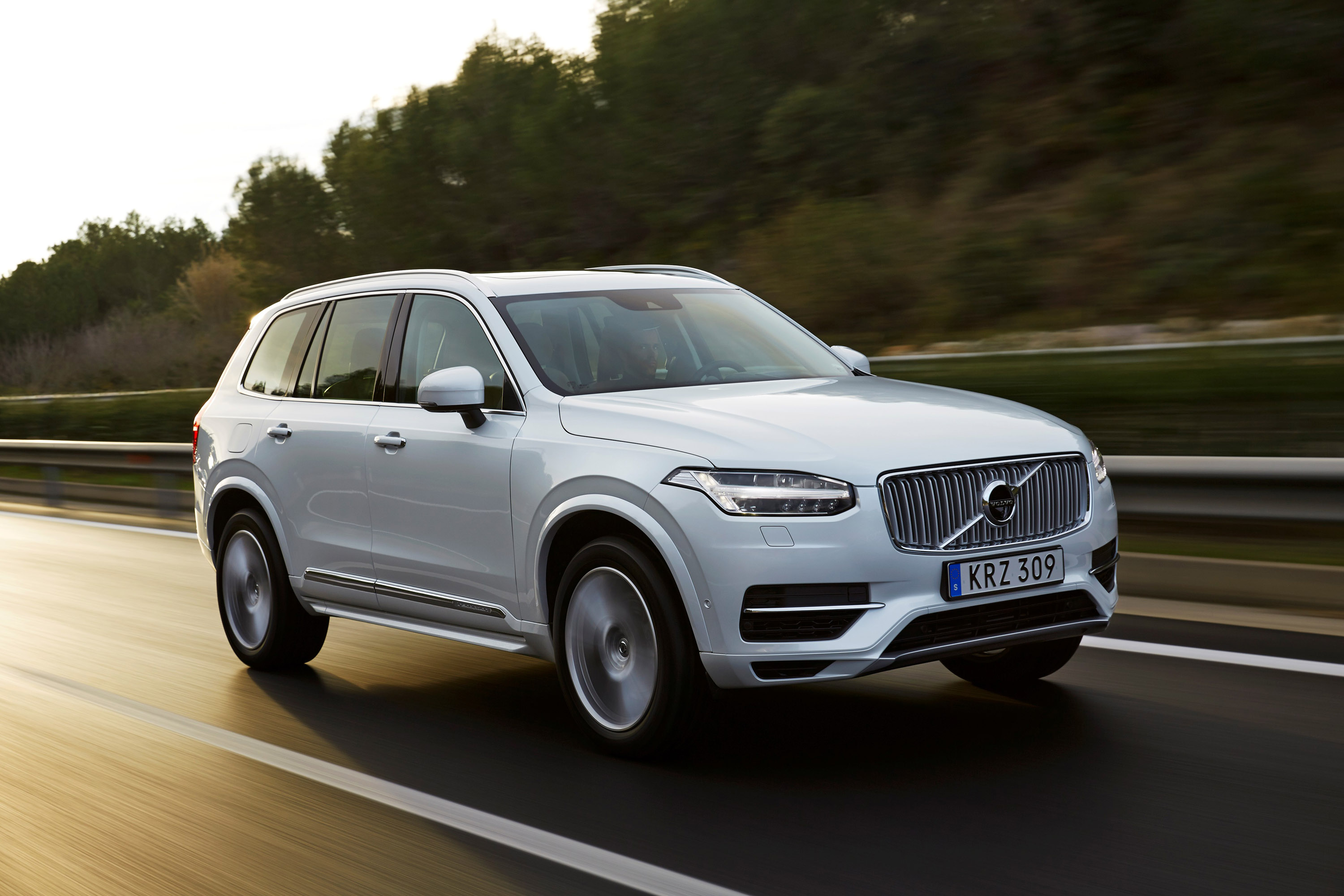 Volvo XC90 T8 Petrol Plug-in Hybrid