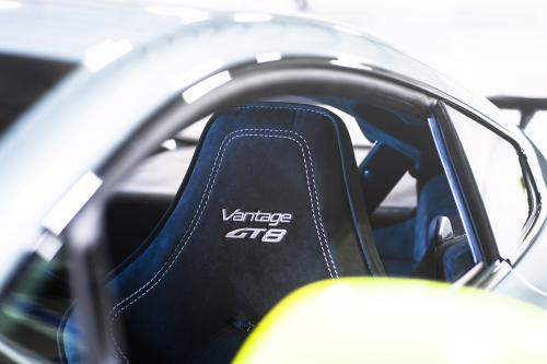 Aston Martin Vantage GT8 (2016) - picture 8 of 14