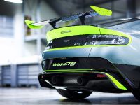 Aston Martin Vantage GT8 (2016)
