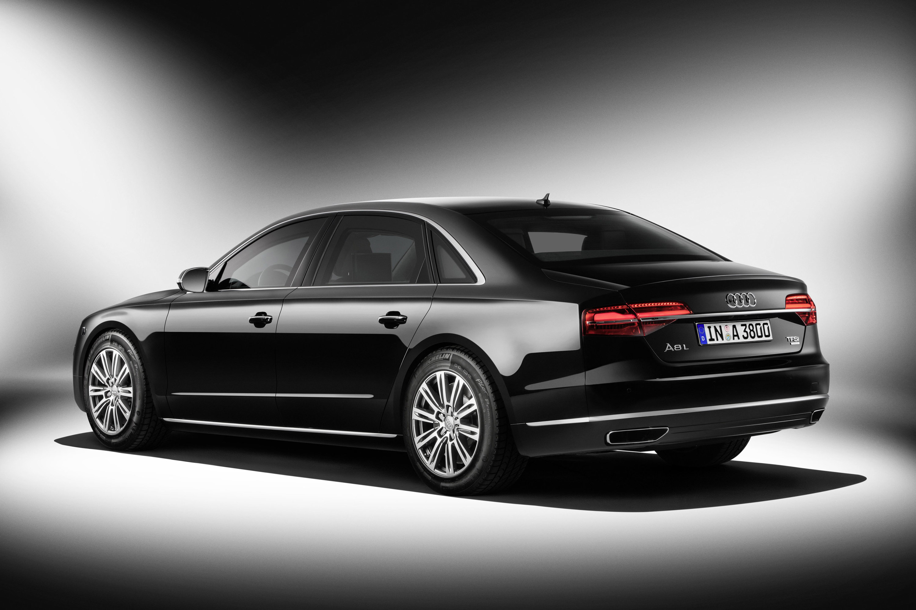 Audi A8 L Security