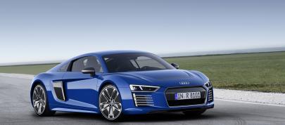 Audi R8 e-tron (2016) - picture 4 of 15