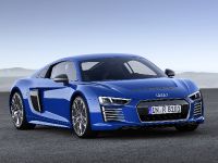 Audi R8 e-tron (2016) - picture 2 of 15