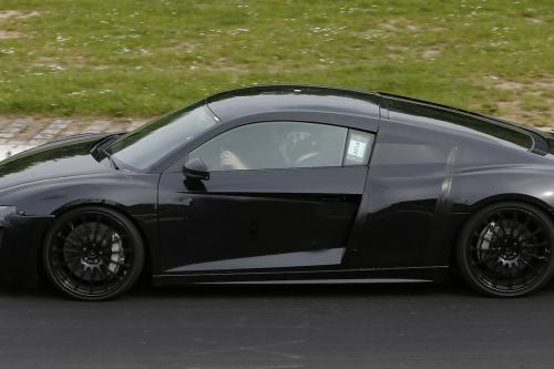 Audi R8 (2016) - picture 1 of 8