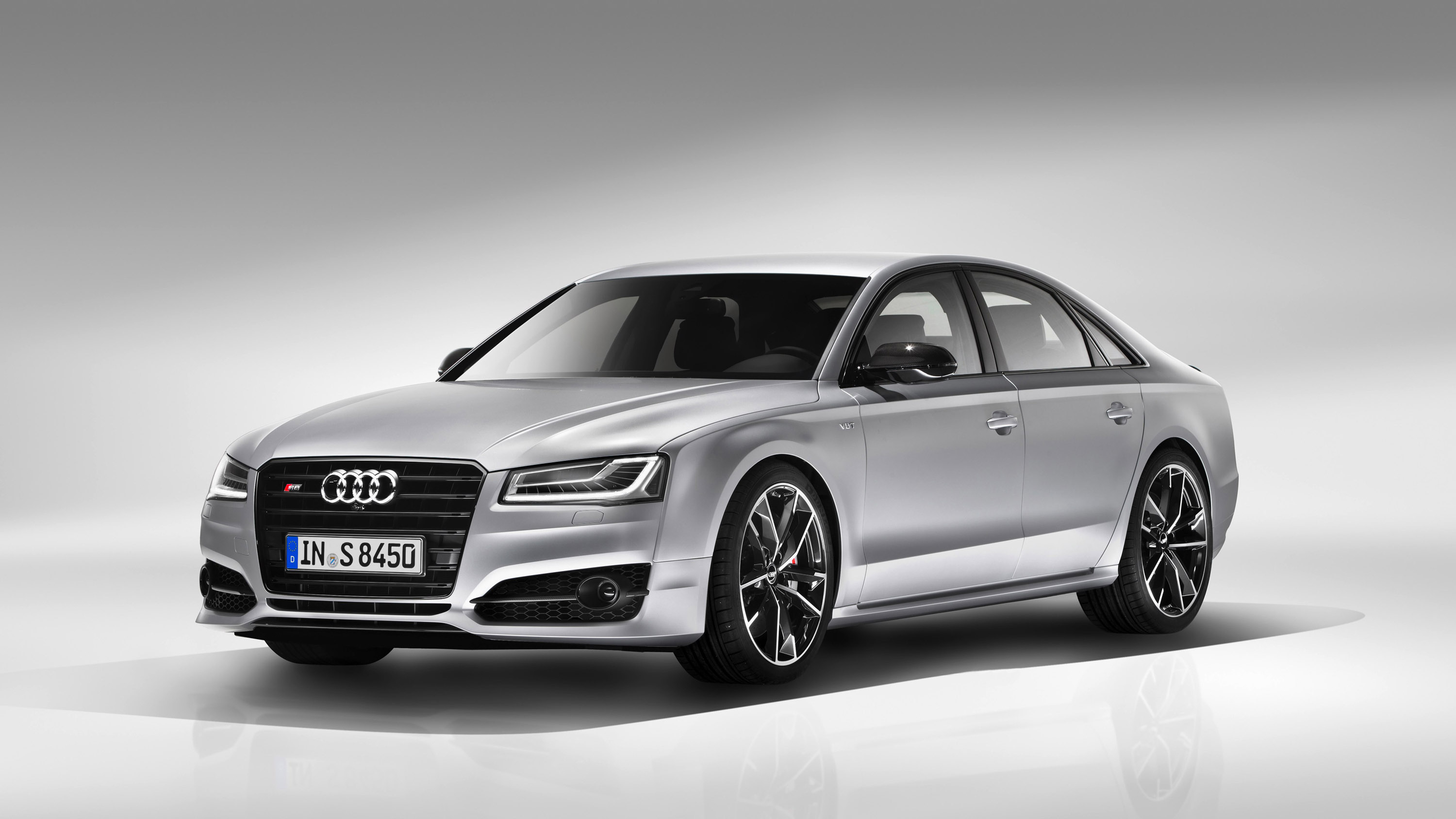 Audi S8 Plus