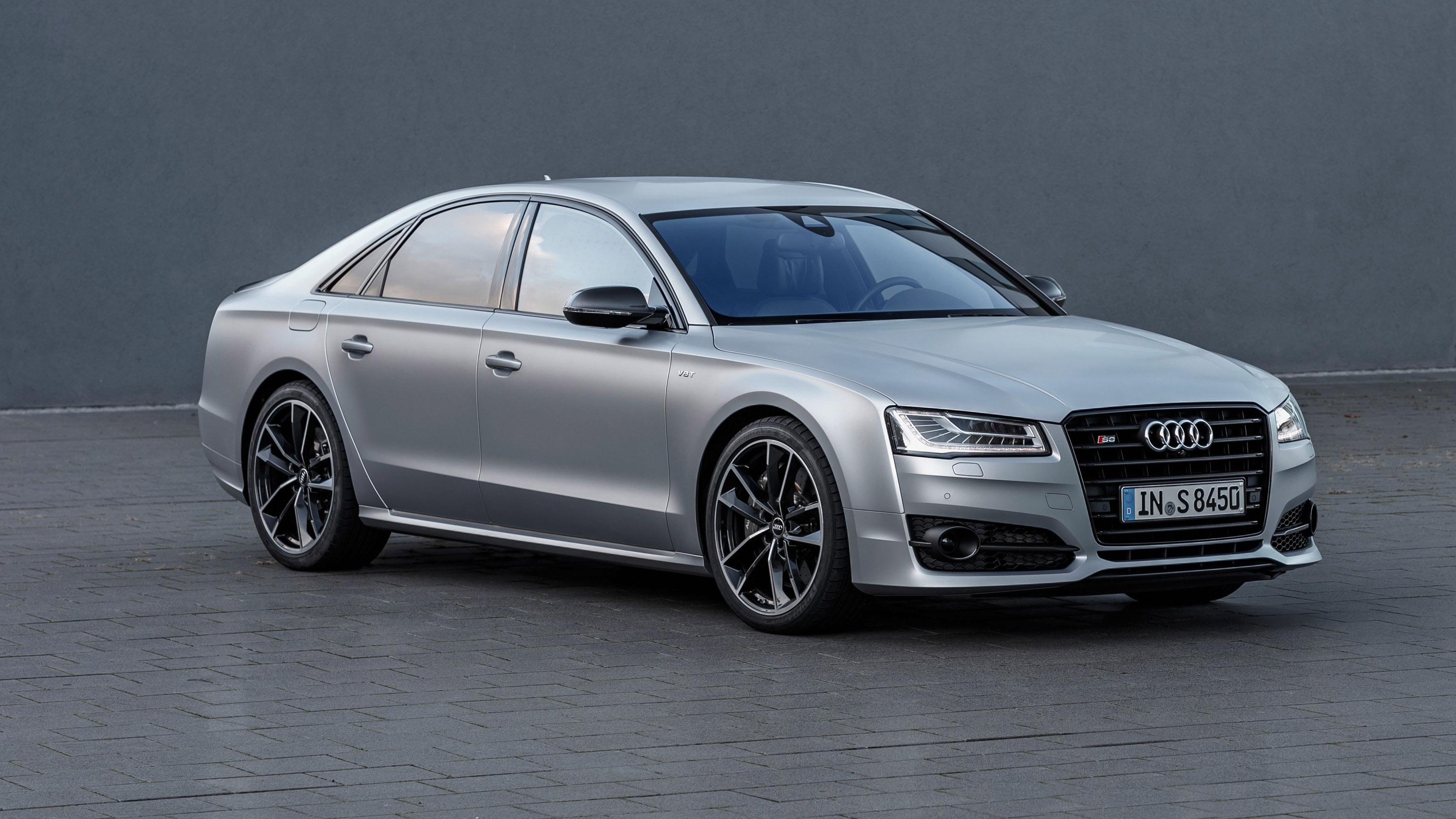 Audi S8 Plus