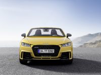 Audi TT RS Roadster (2016) - picture 1 of 12
