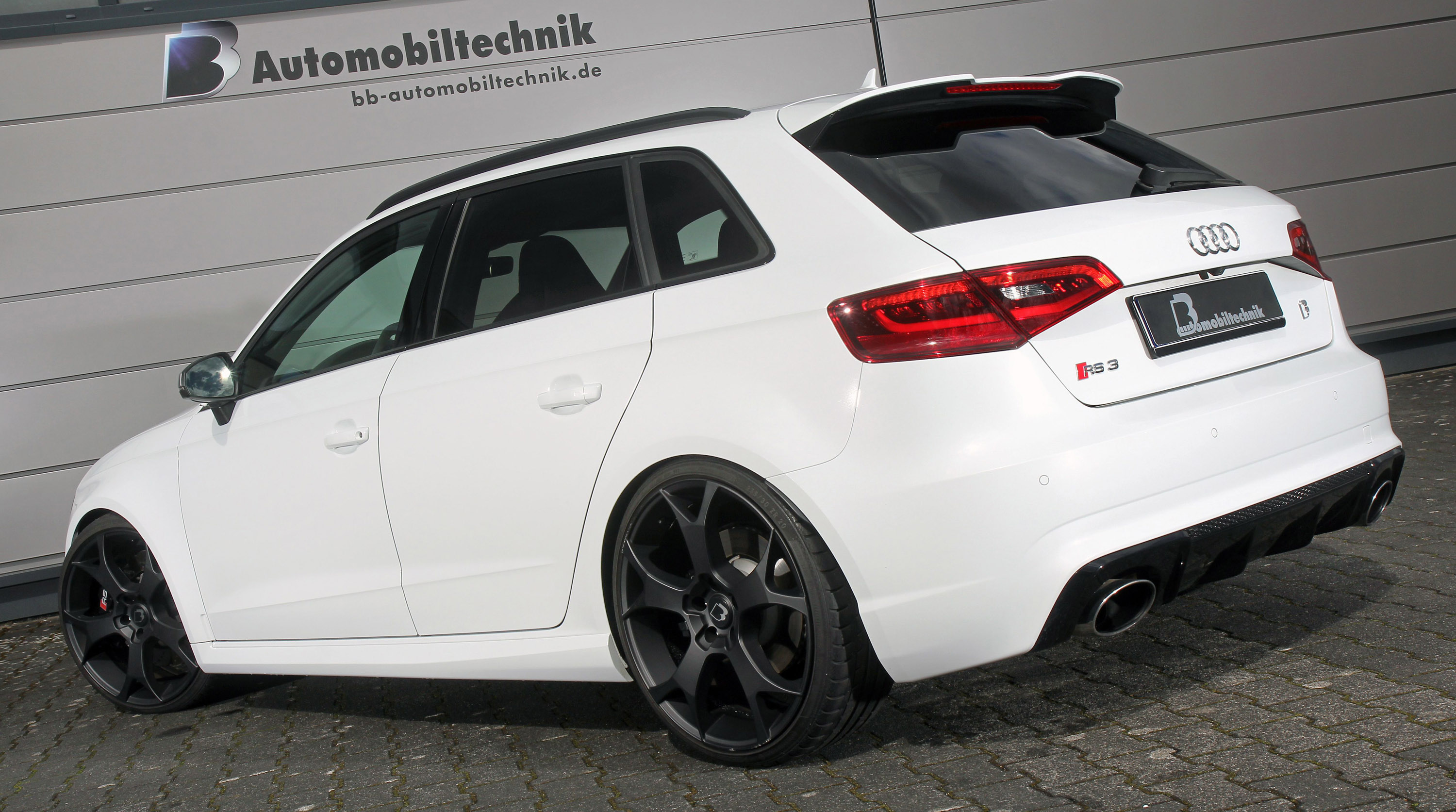 B-B Audi RS3 8V