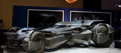 Batmobile (2016) - picture 4 of 9