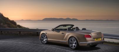 Bentley Continental GT Convertible (2016) - picture 4 of 10