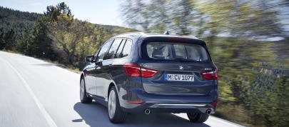 BMW 220d xDrive Gran Tourer (2016) - picture 23 of 47