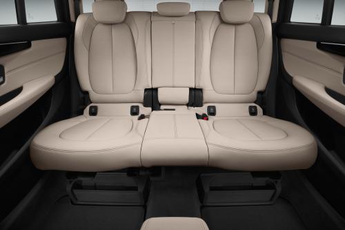 BMW 220d xDrive Gran Tourer (2016) - picture 33 of 47